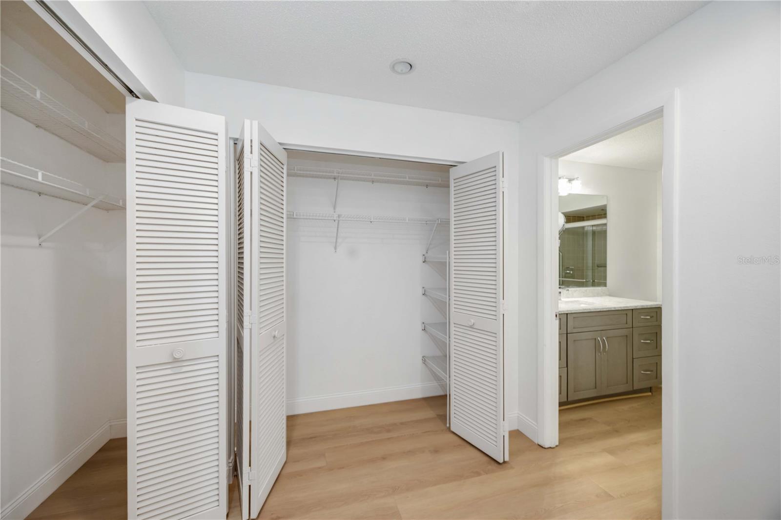 3880 EL POINIER CT #8702