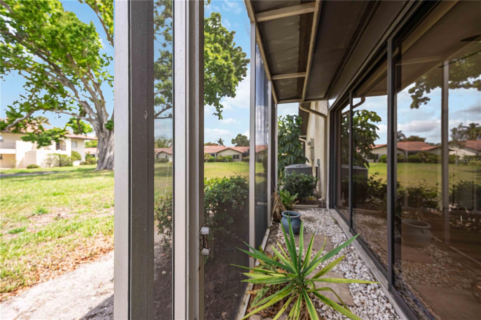 3880 EL POINIER CT #8702