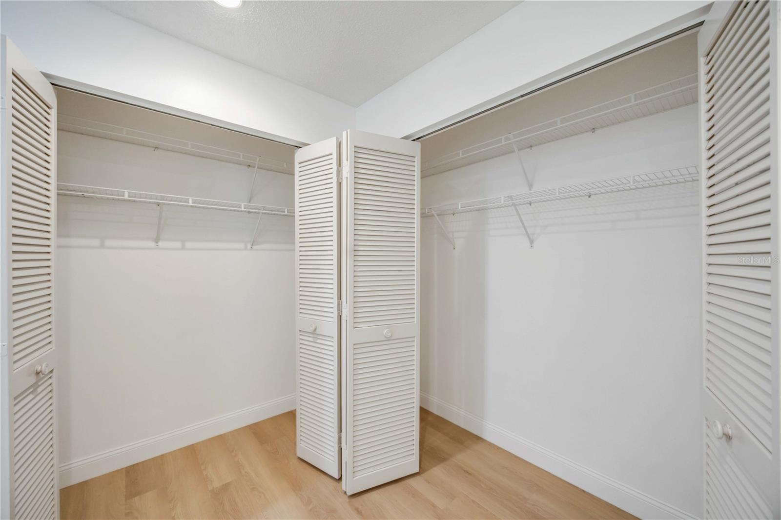 3880 EL POINIER CT #8702