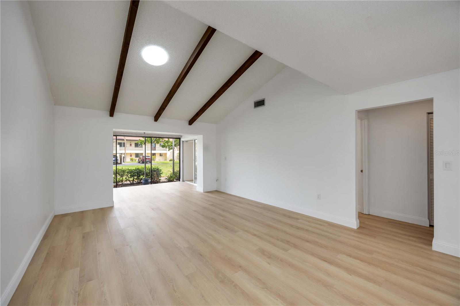 3880 EL POINIER CT #8702