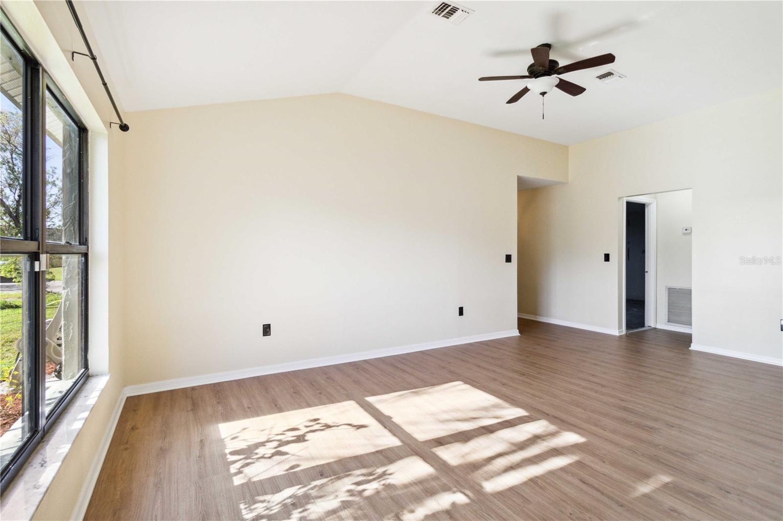 3509 65TH AVENUE CIR E