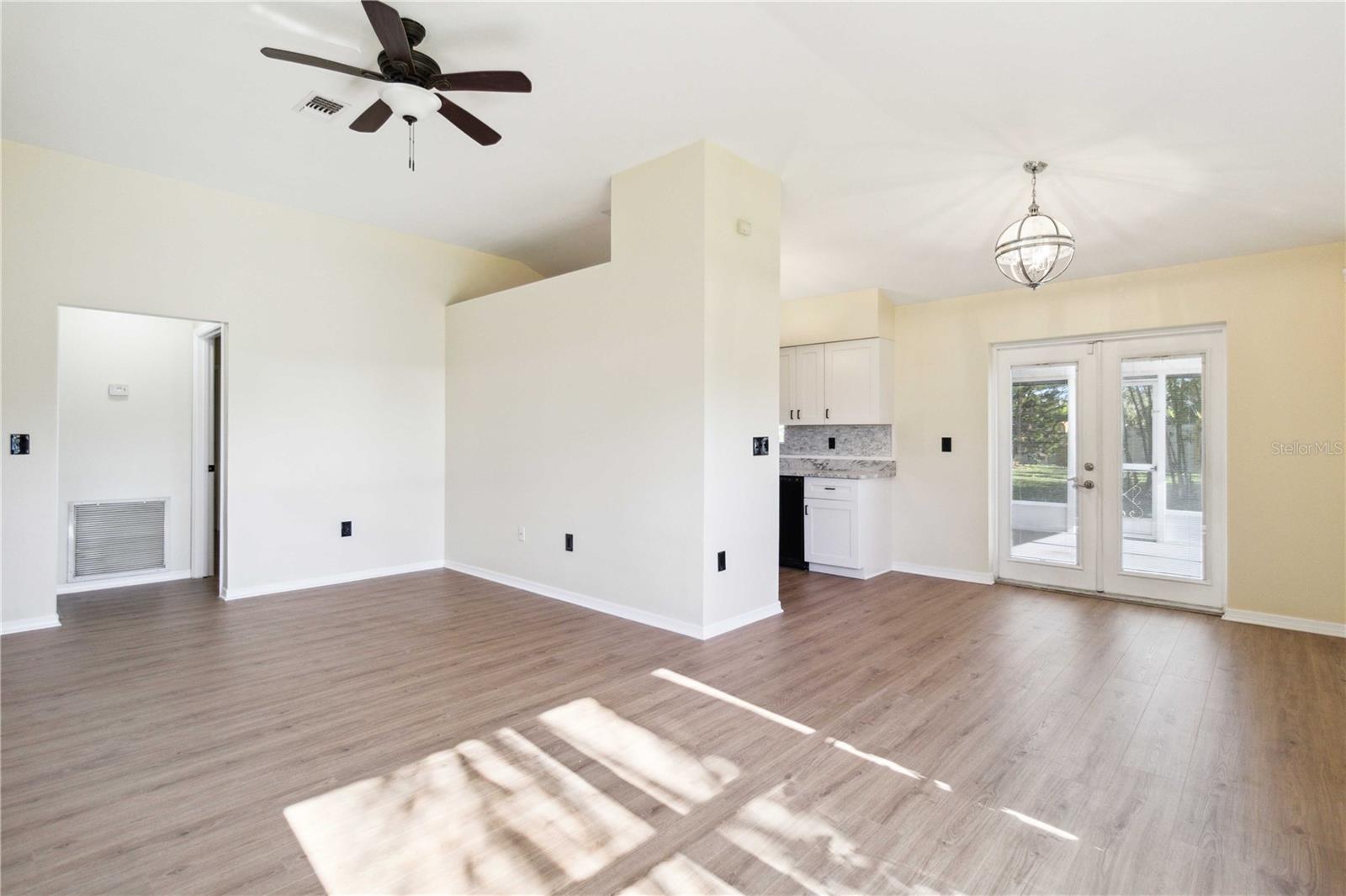 3509 65TH AVENUE CIR E