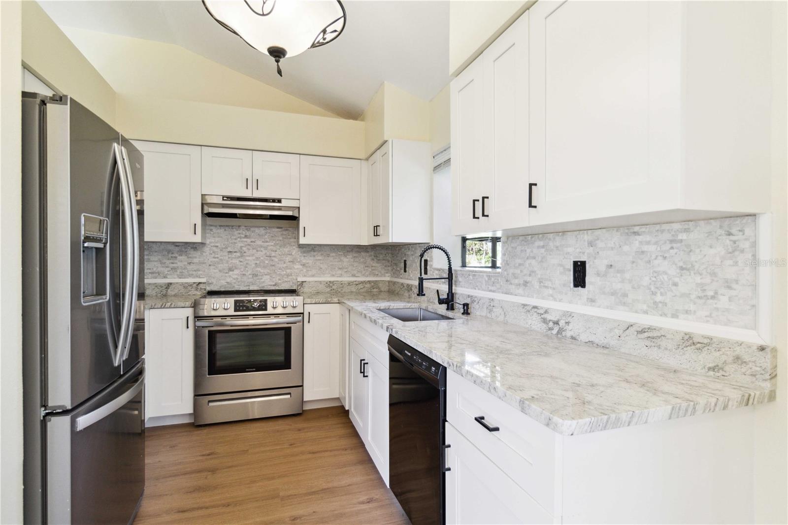 3509 65TH AVENUE CIR E