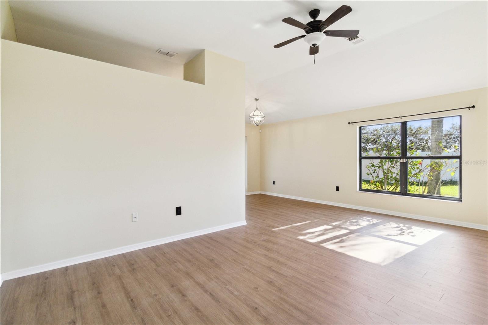 3509 65TH AVENUE CIR E