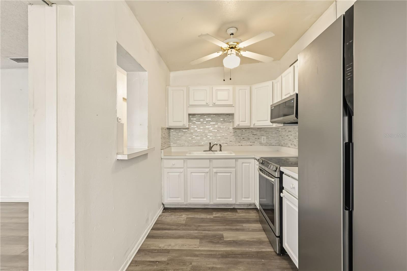2615 9TH AVE. DRIVE E.