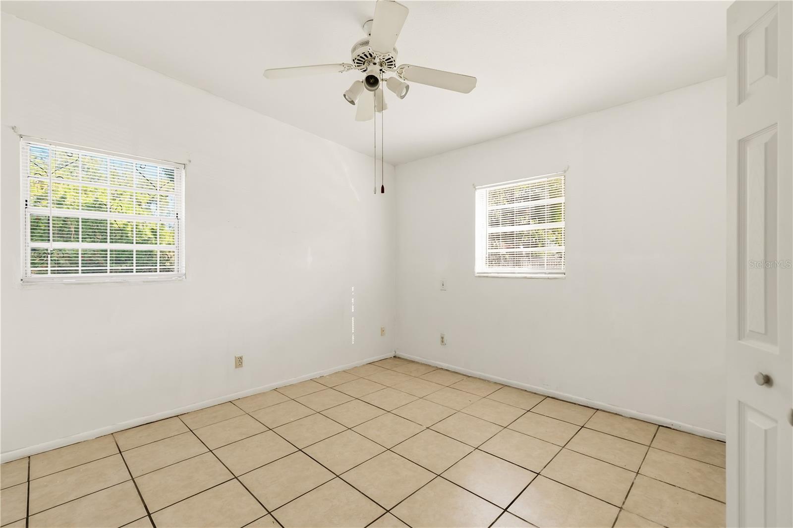 2615 9TH AVE. DRIVE E.