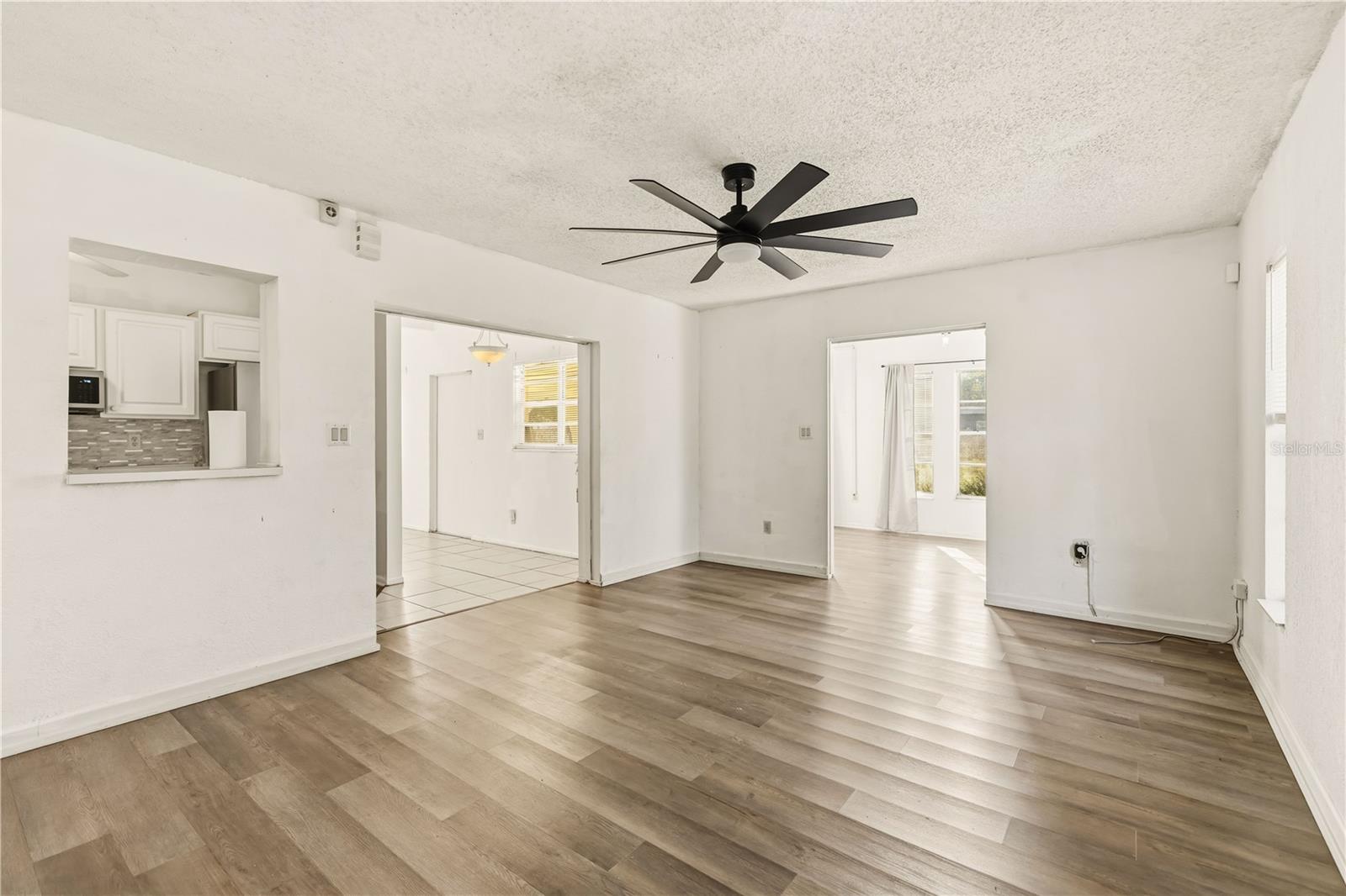 2615 9TH AVE. DRIVE E.