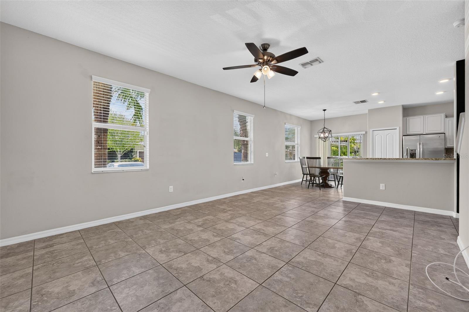 1702 IVORY GOOSE PL