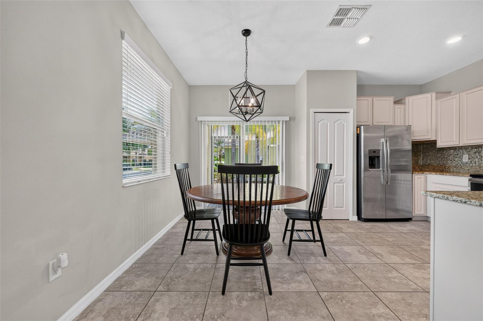 1702 IVORY GOOSE PL