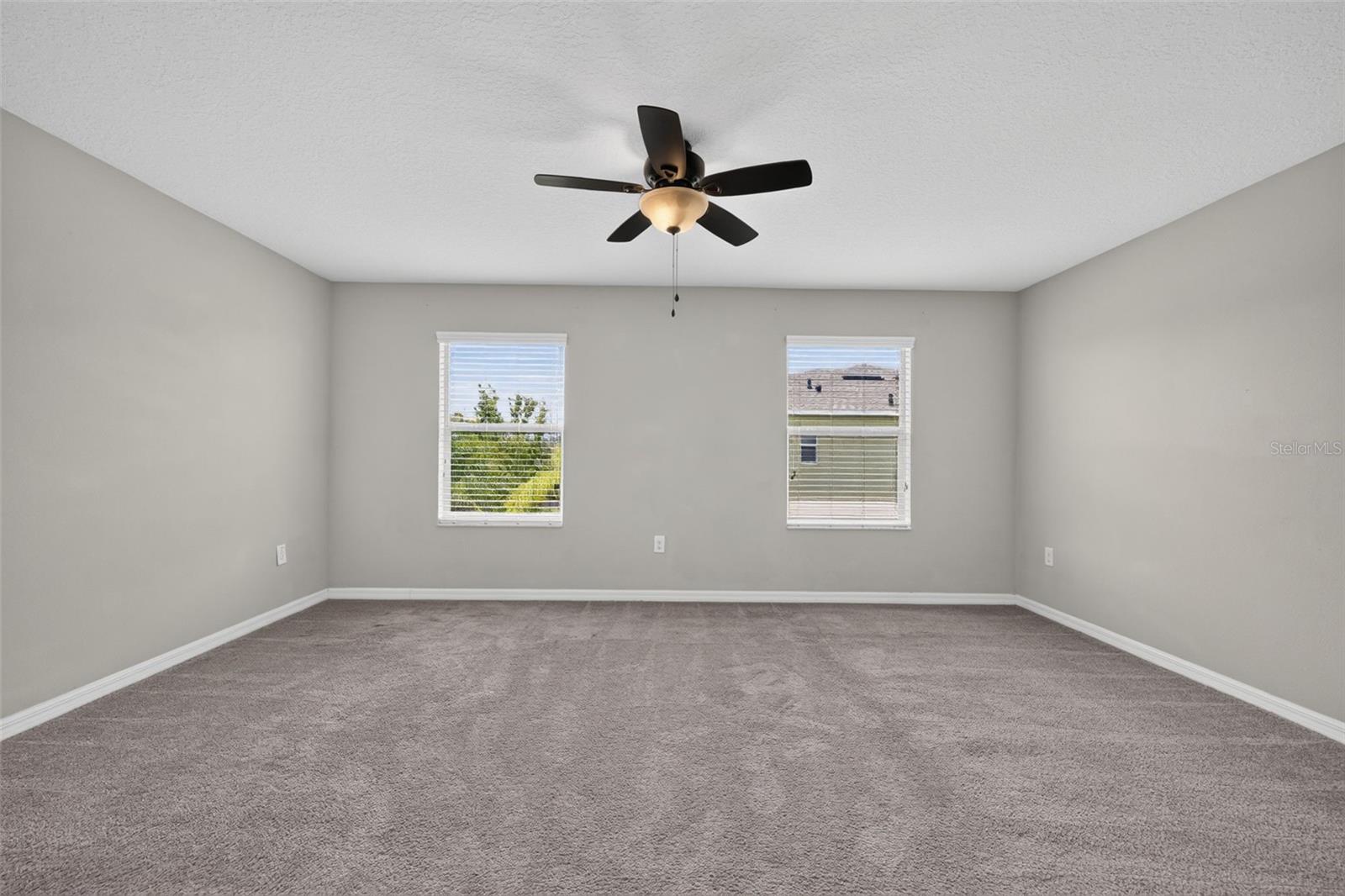 1702 IVORY GOOSE PL