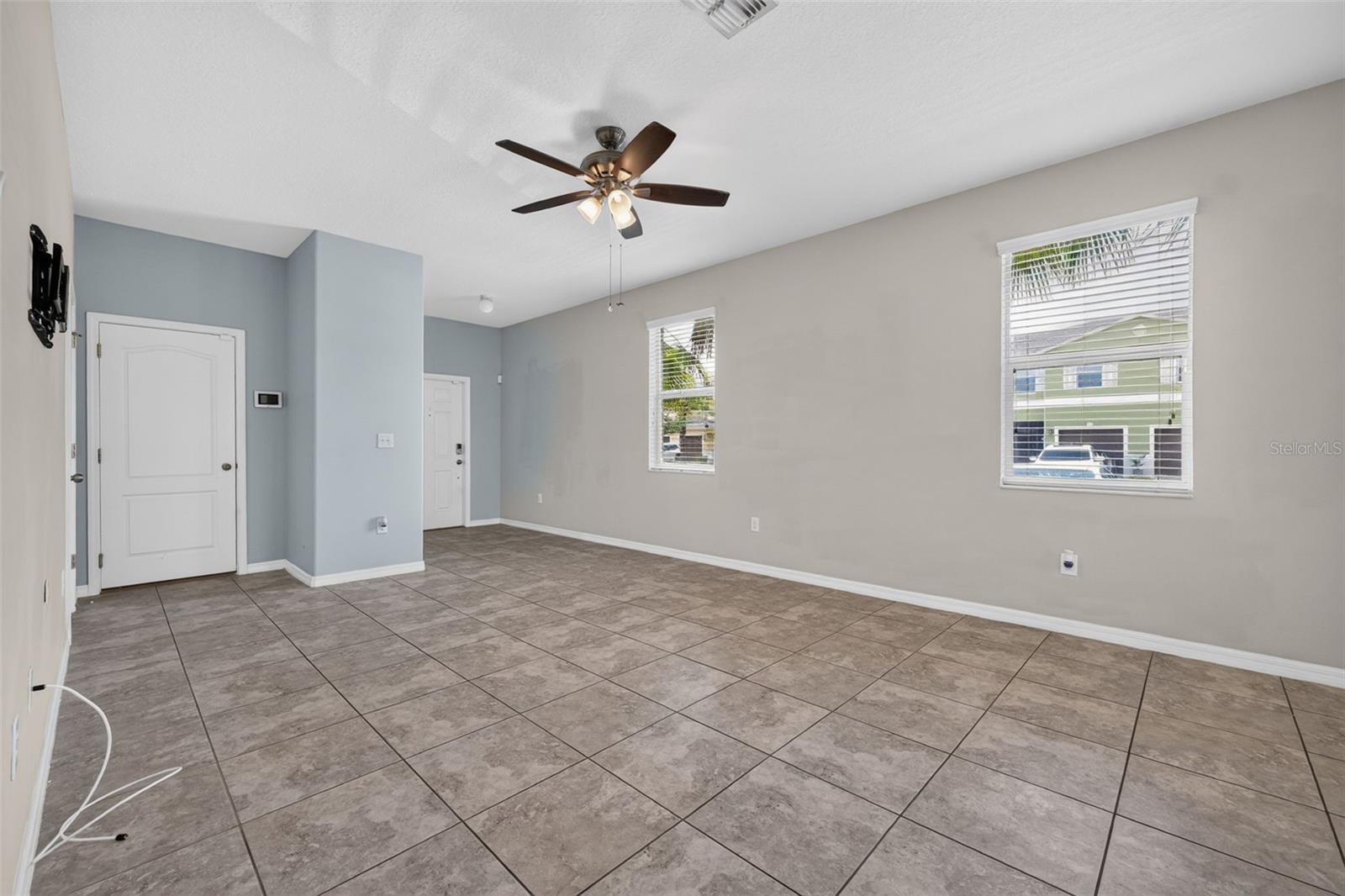 1702 IVORY GOOSE PL