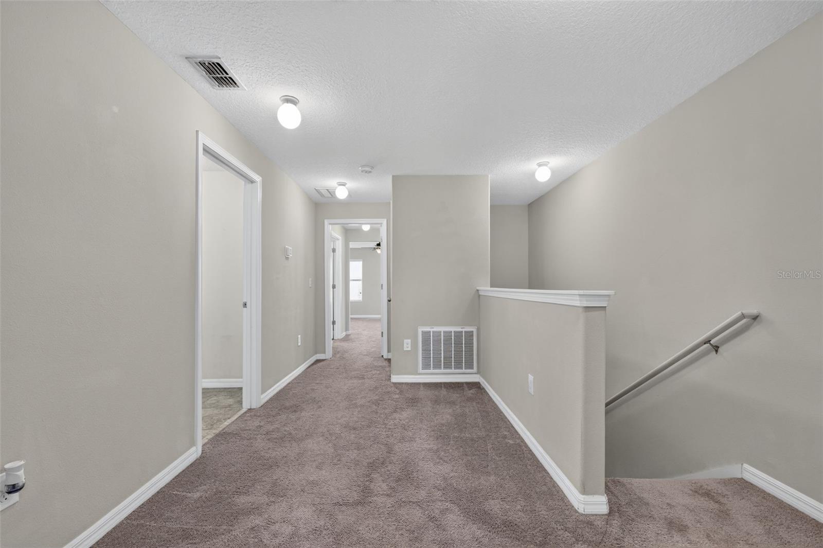 1702 IVORY GOOSE PL