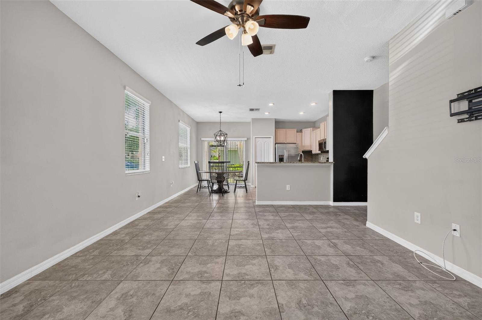 1702 IVORY GOOSE PL