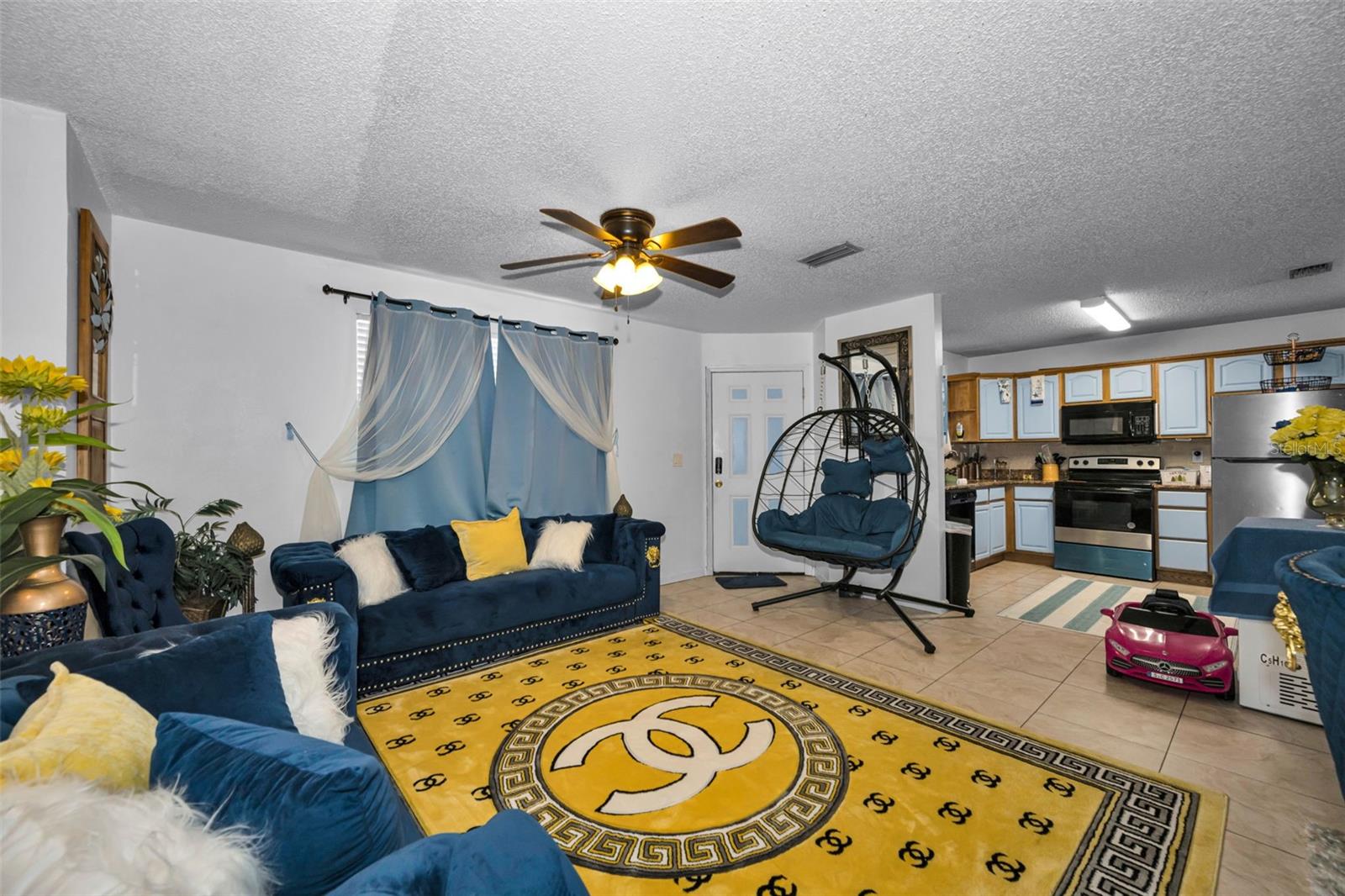 7526 CAROLTON CIR