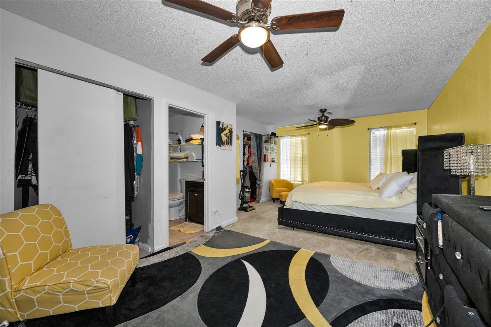 7526 CAROLTON CIR