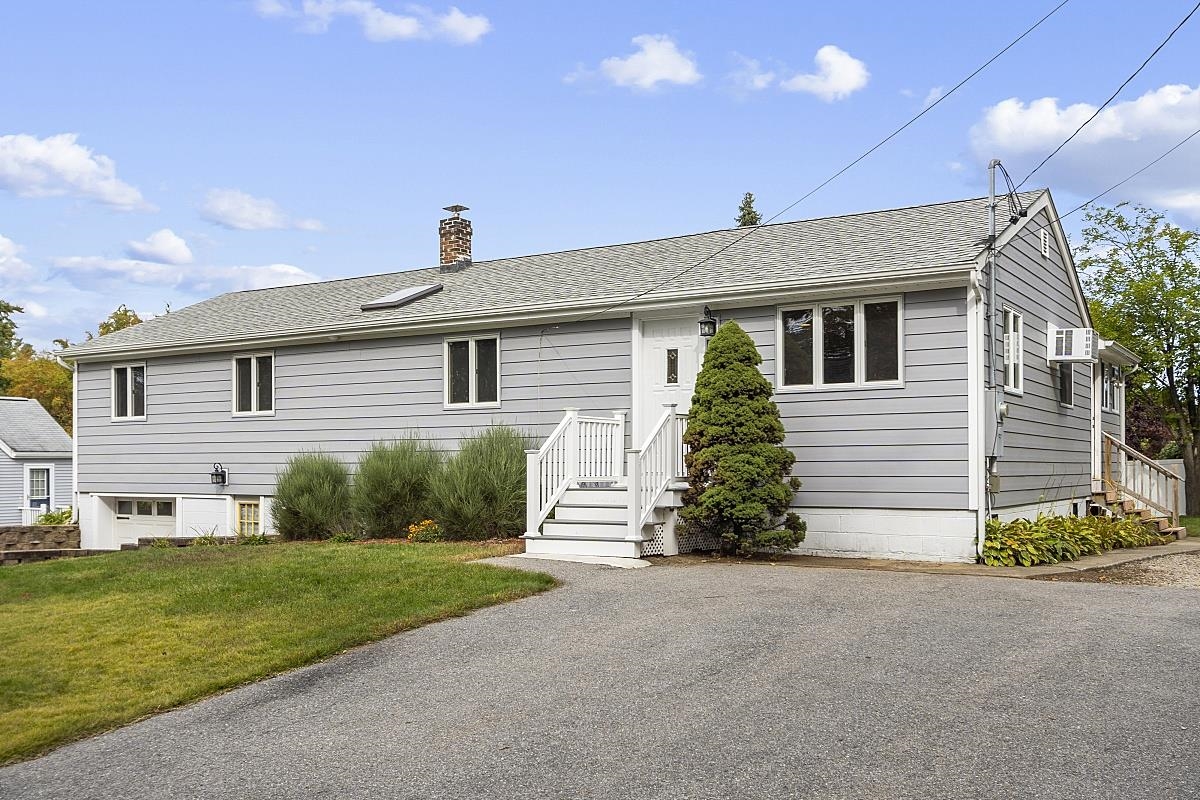 24 Maclarnon Road
