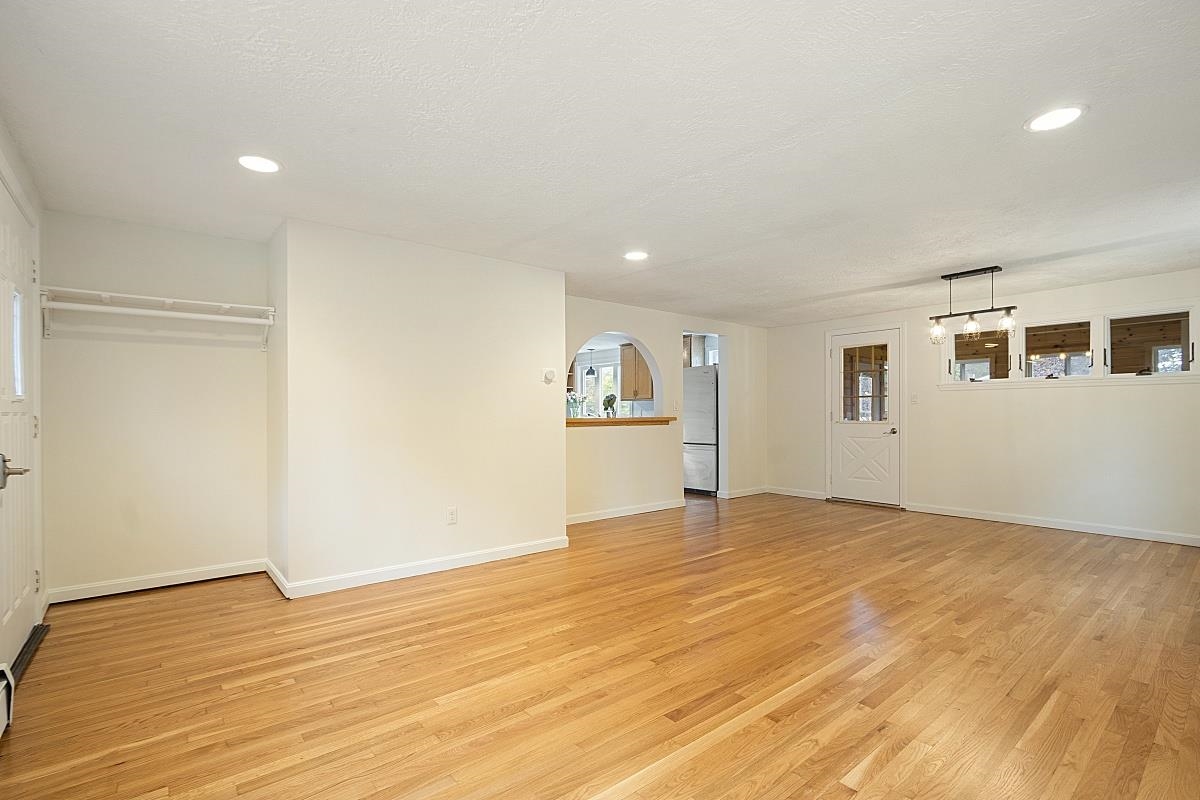 24 Maclarnon Road