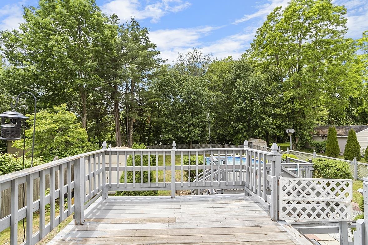 351 South Mammoth Road