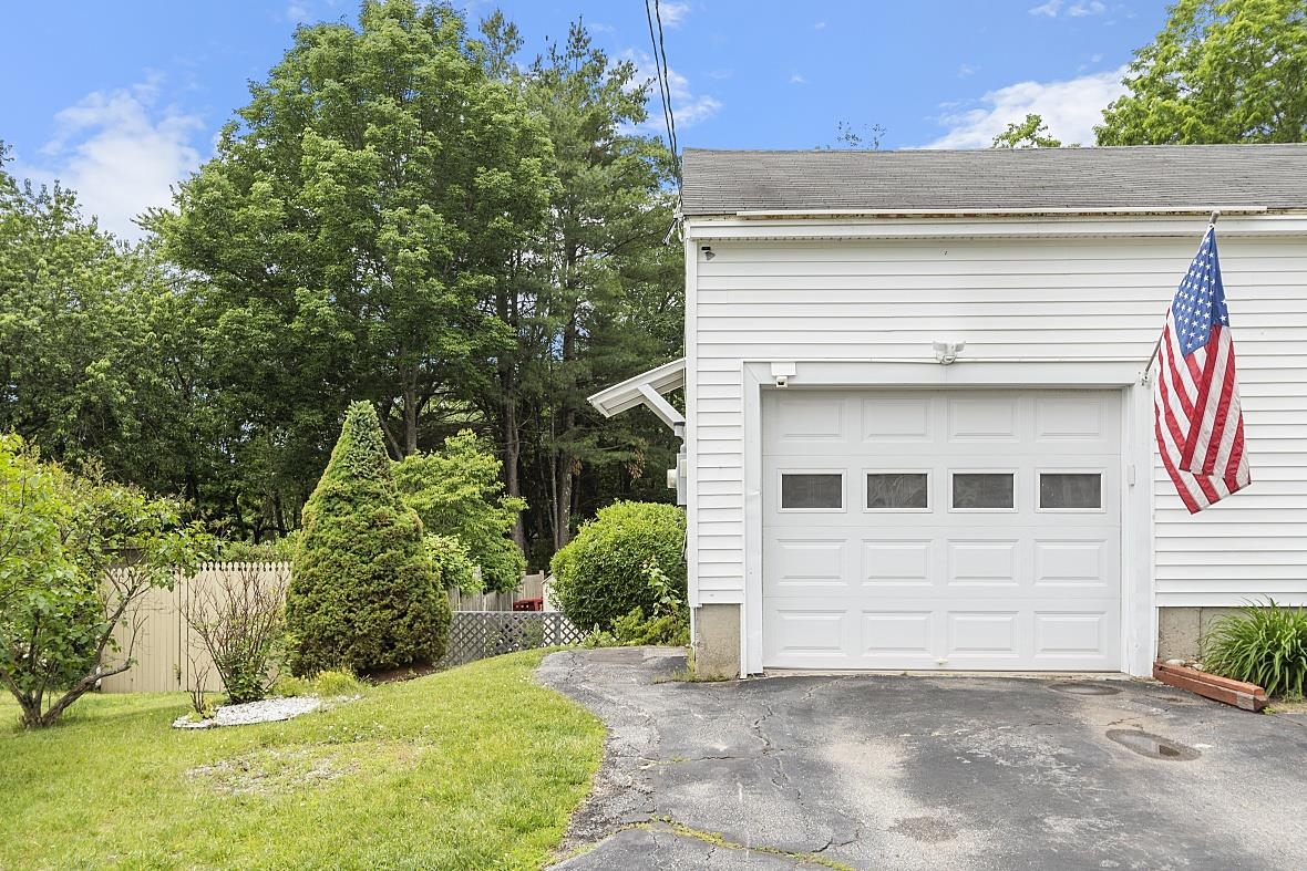 351 South Mammoth Road