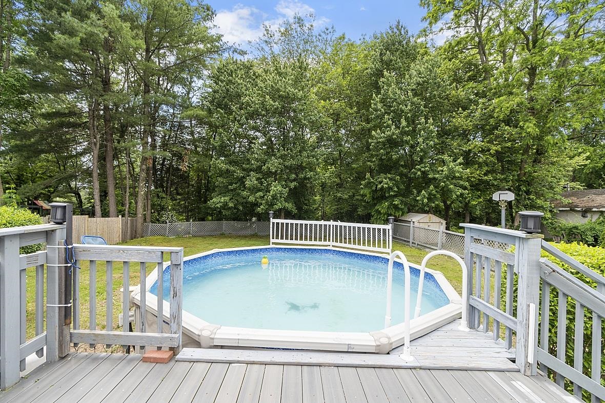 351 South Mammoth Road