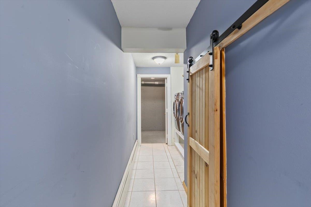 11 Valley West Way