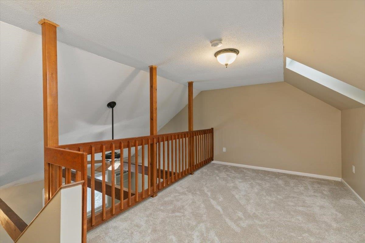 11 Valley West Way
