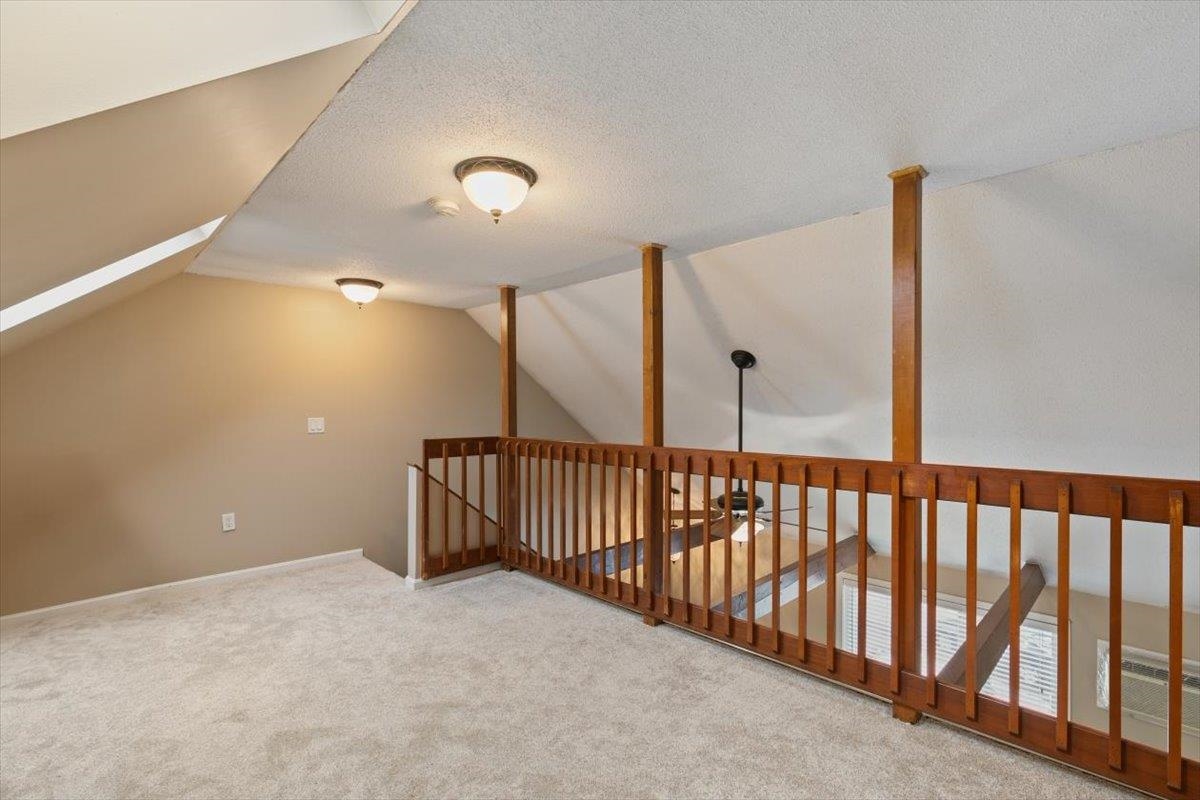 11 Valley West Way