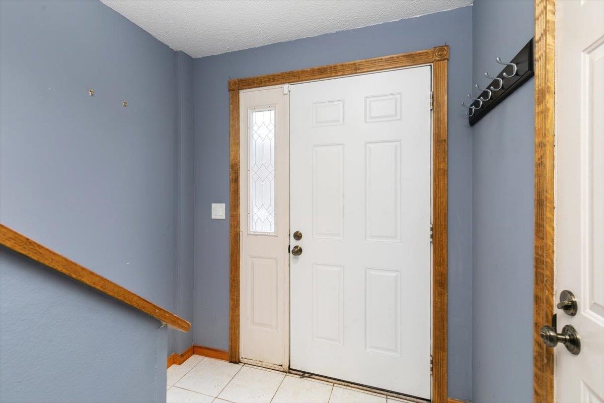11 Valley West Way