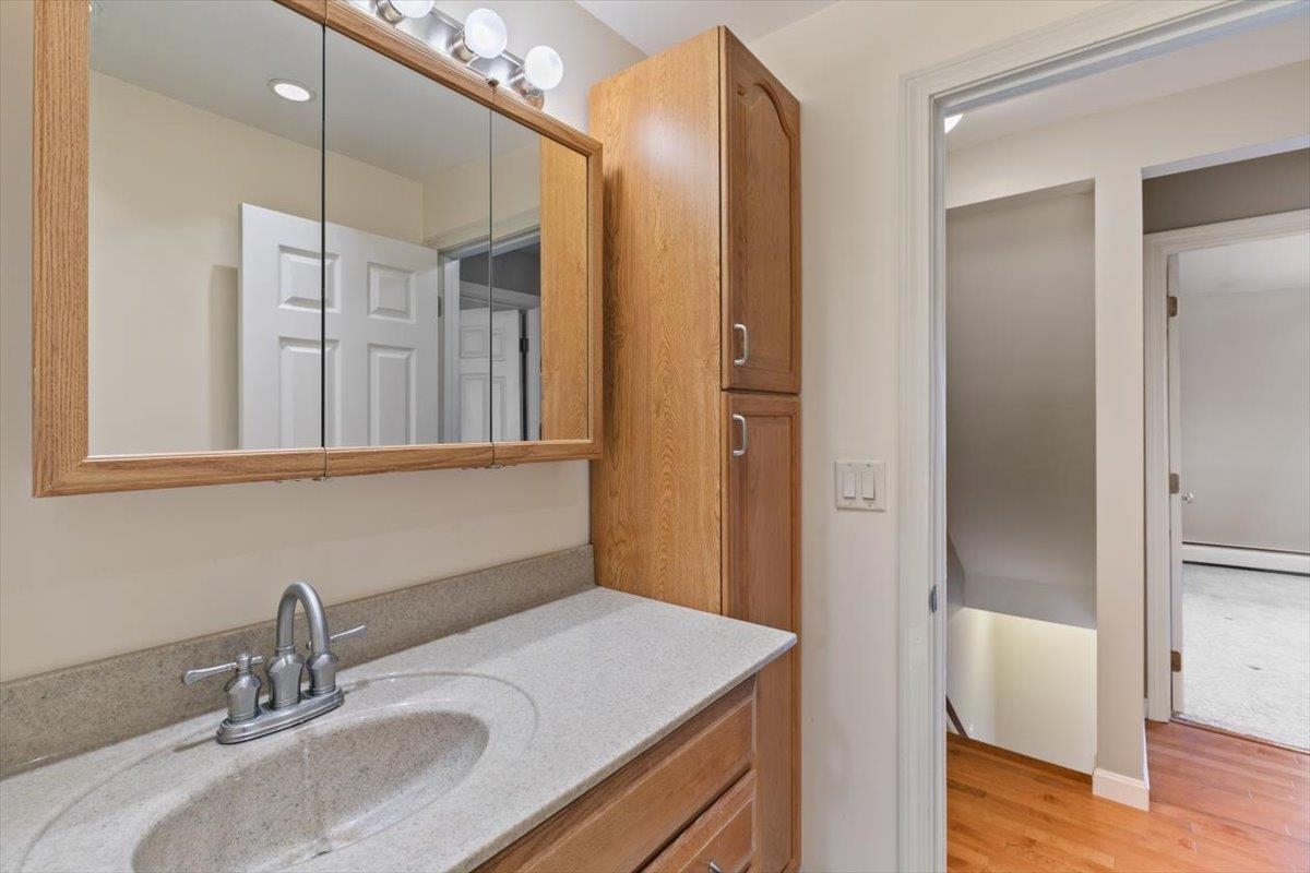 11 Valley West Way