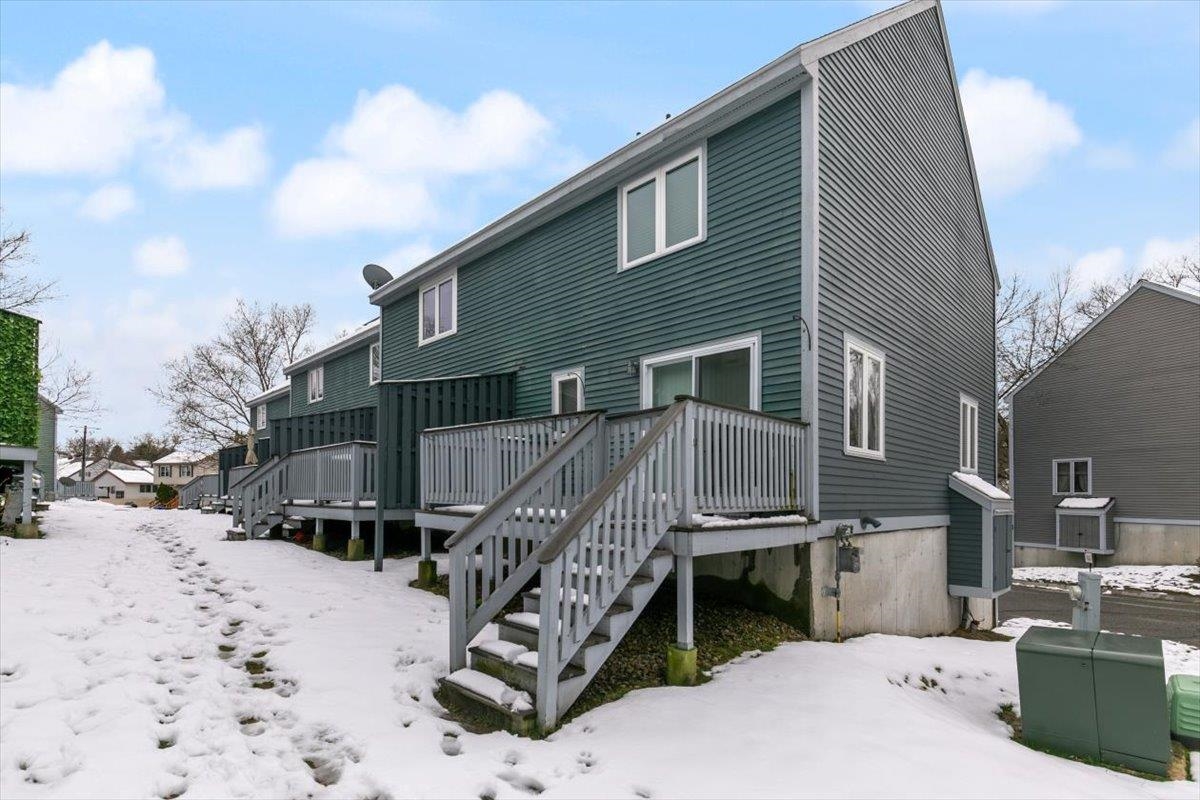 11 Valley West Way