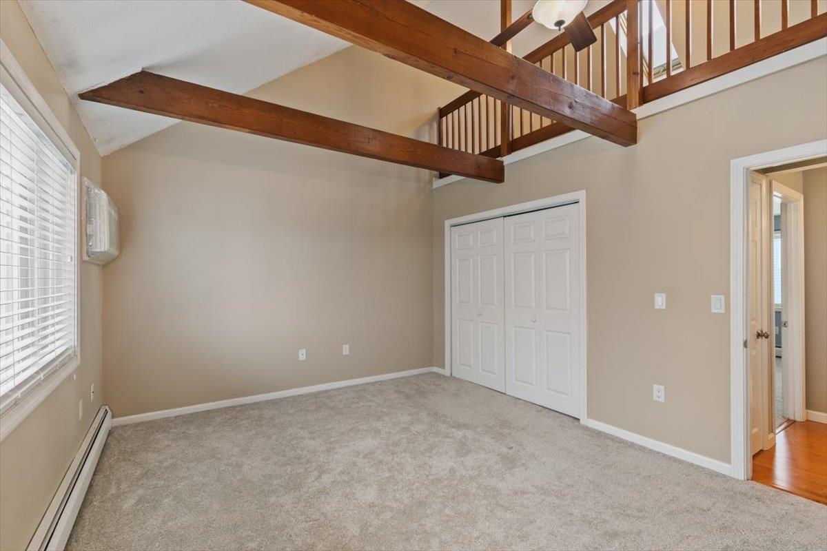 11 Valley West Way
