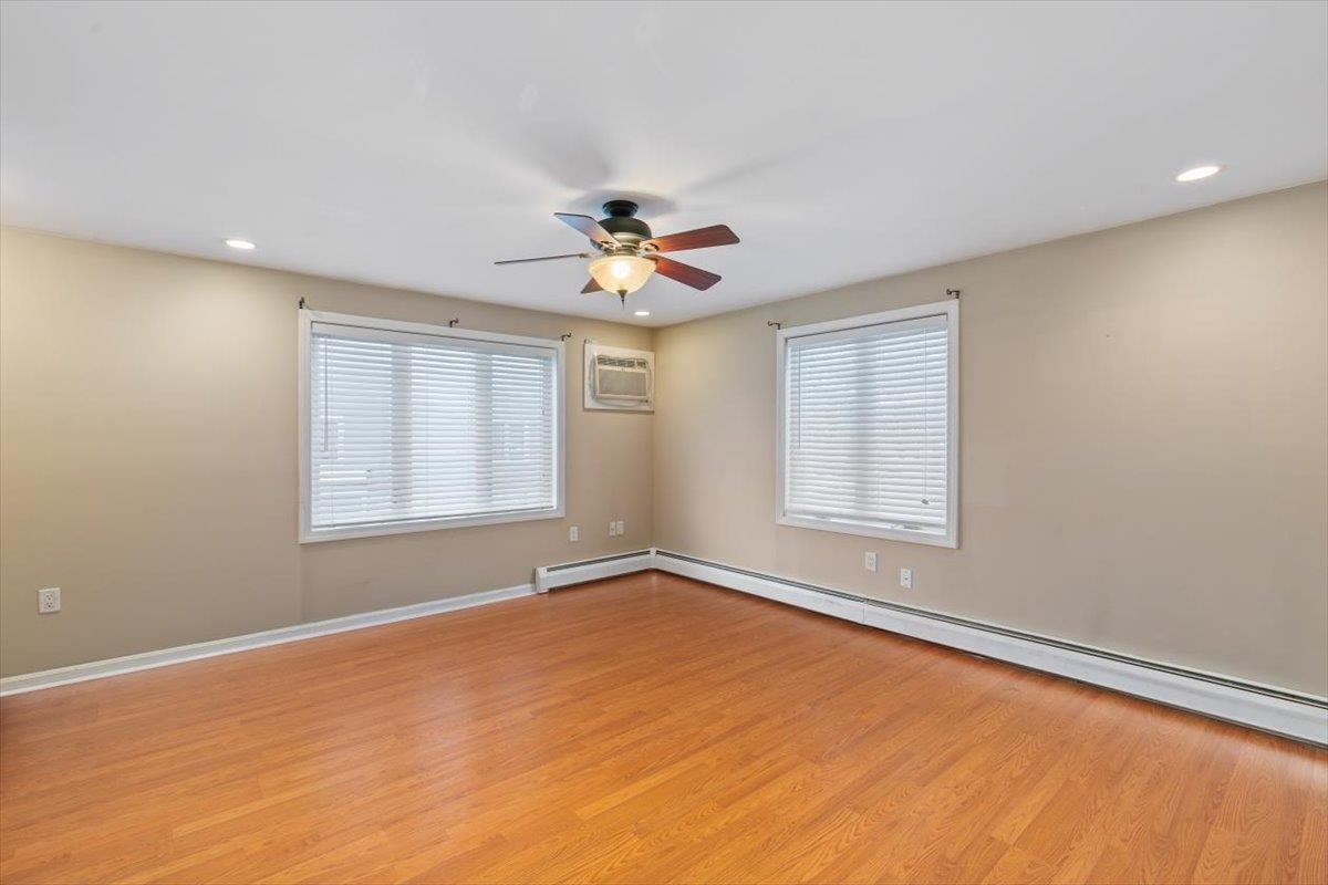 11 Valley West Way