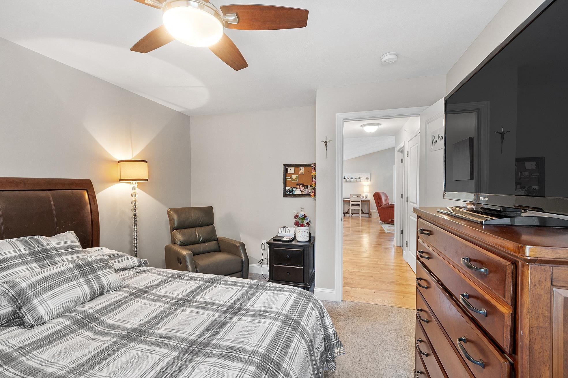1 Redwood Road Unit: 216/28