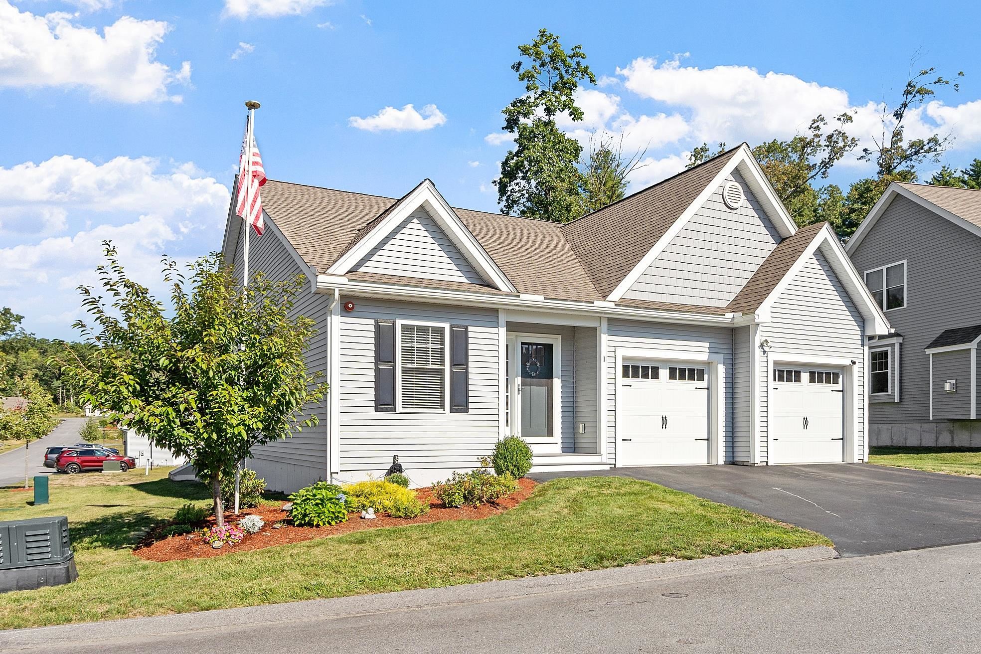 1 Redwood Road Unit: 216/28