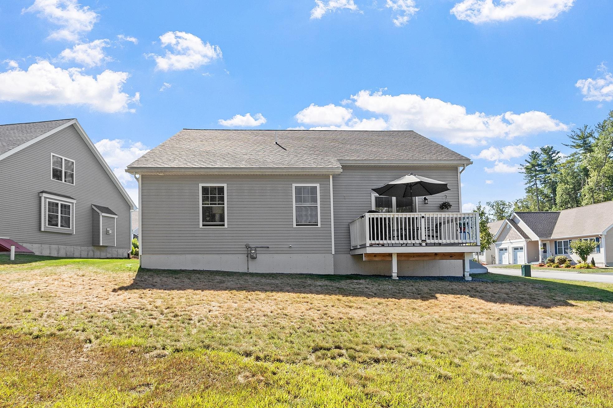 1 Redwood Road Unit: 216/28