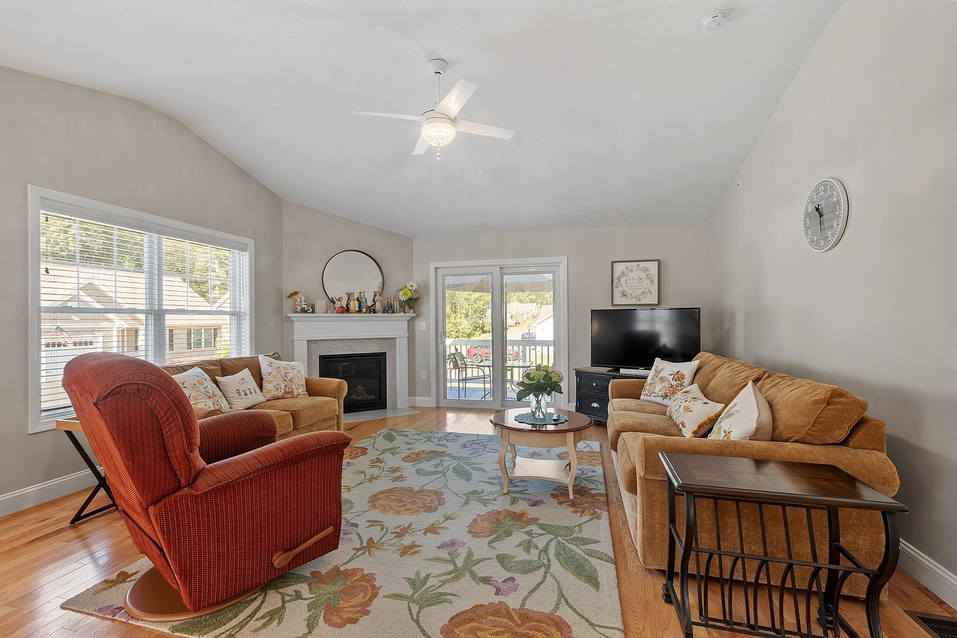 1 Redwood Road Unit: 216/28