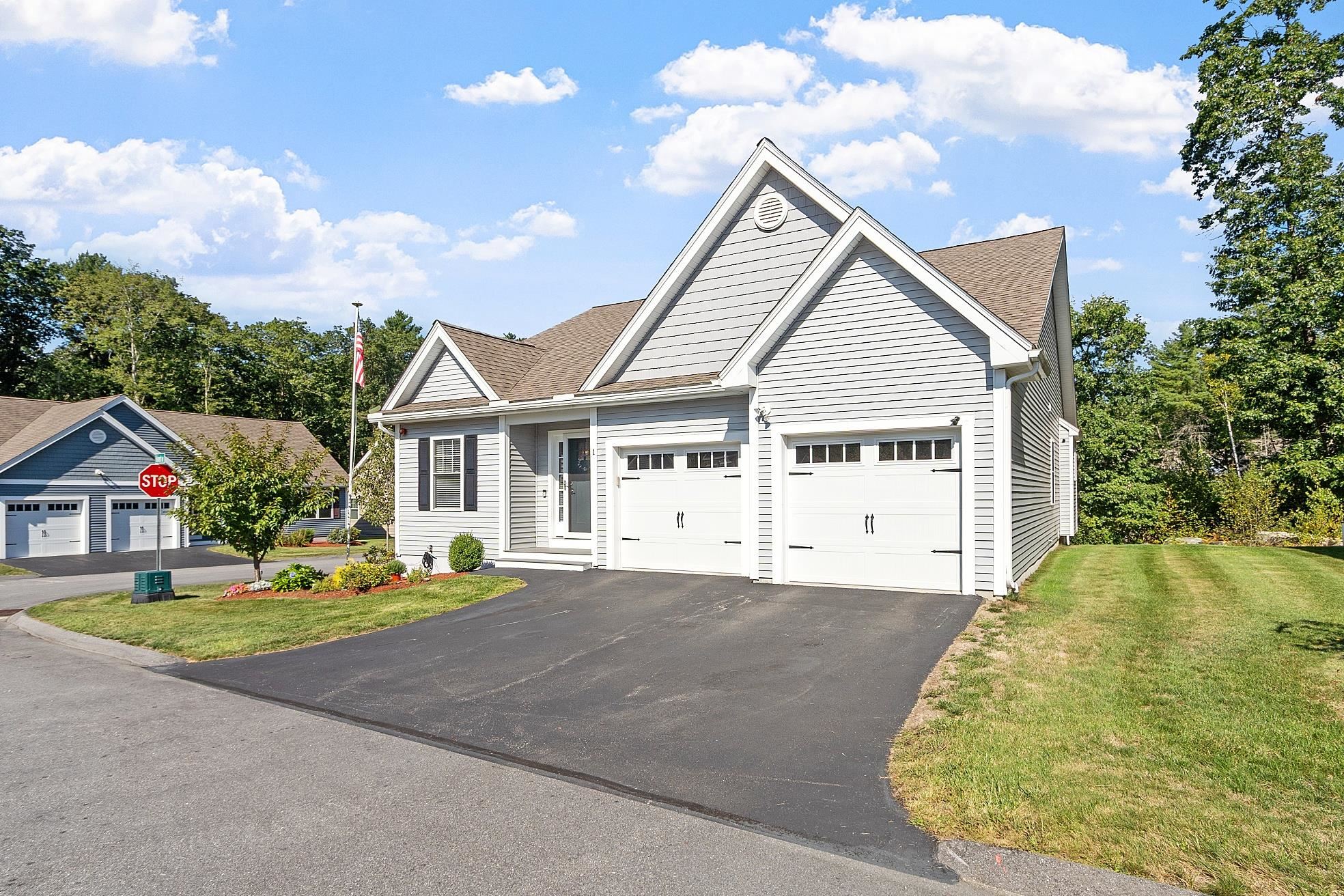 1 Redwood Road Unit: 216/28