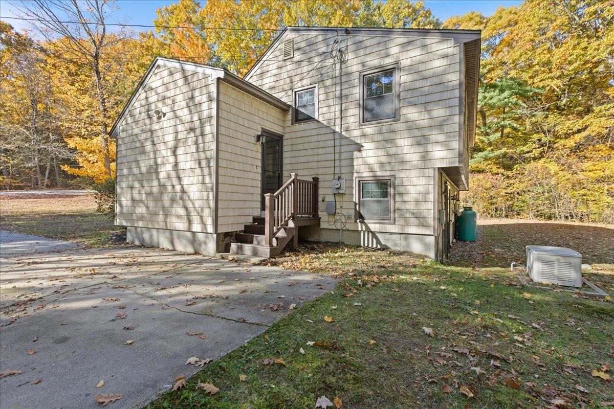 18 Royal Range Road