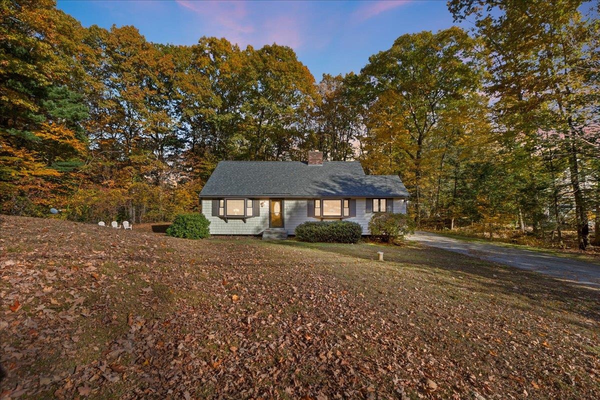 18 Royal Range Road