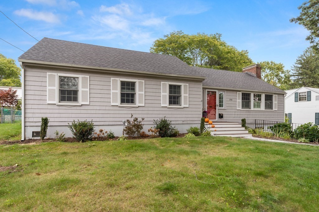 190 Low St