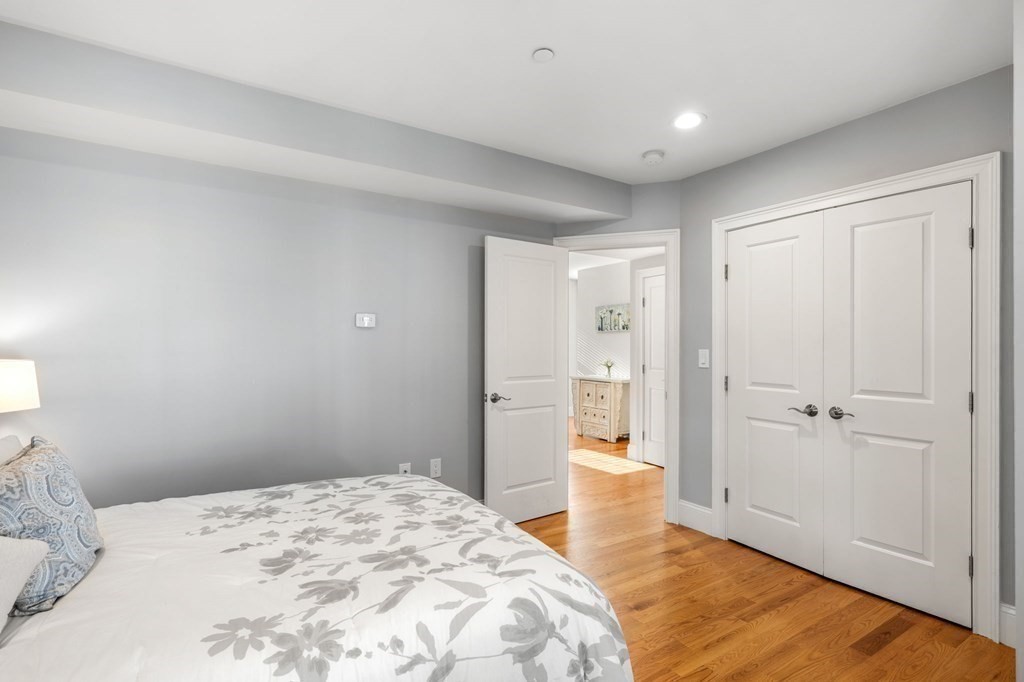 25 Cherry St # 3