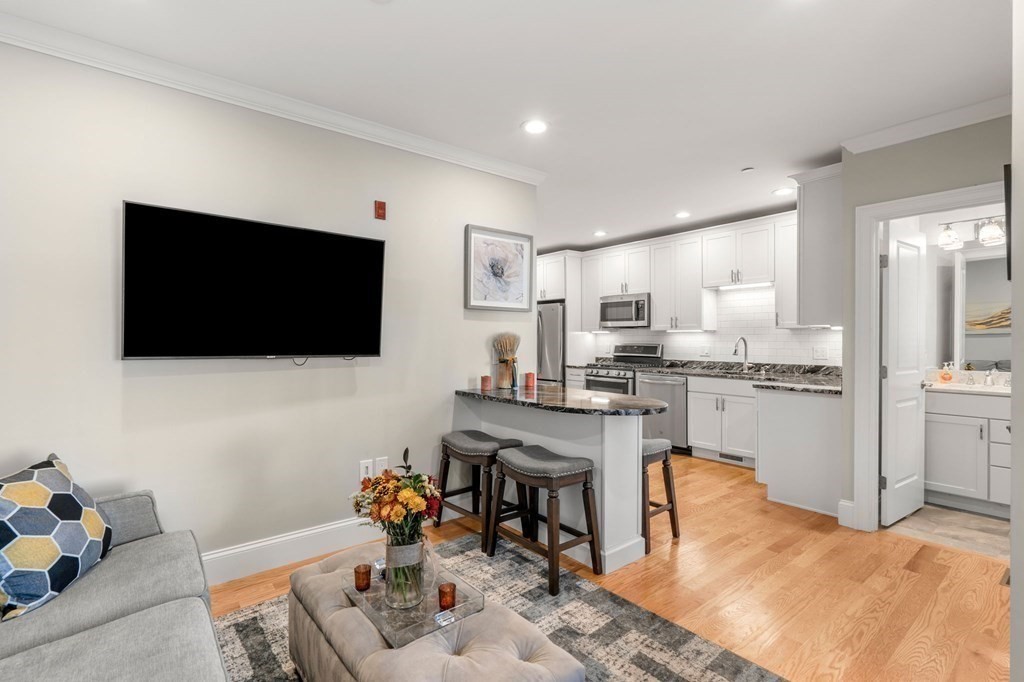 25 Cherry St # 3