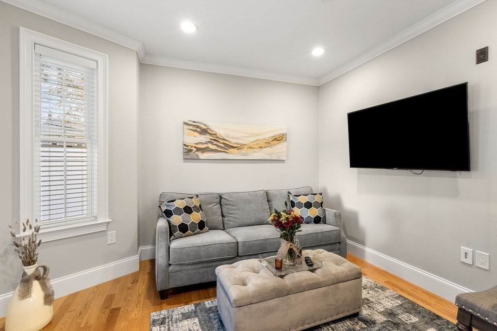 25 Cherry St # 3