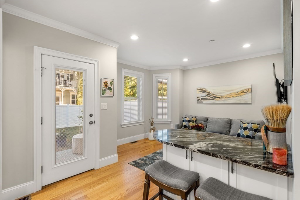 25 Cherry St # 3