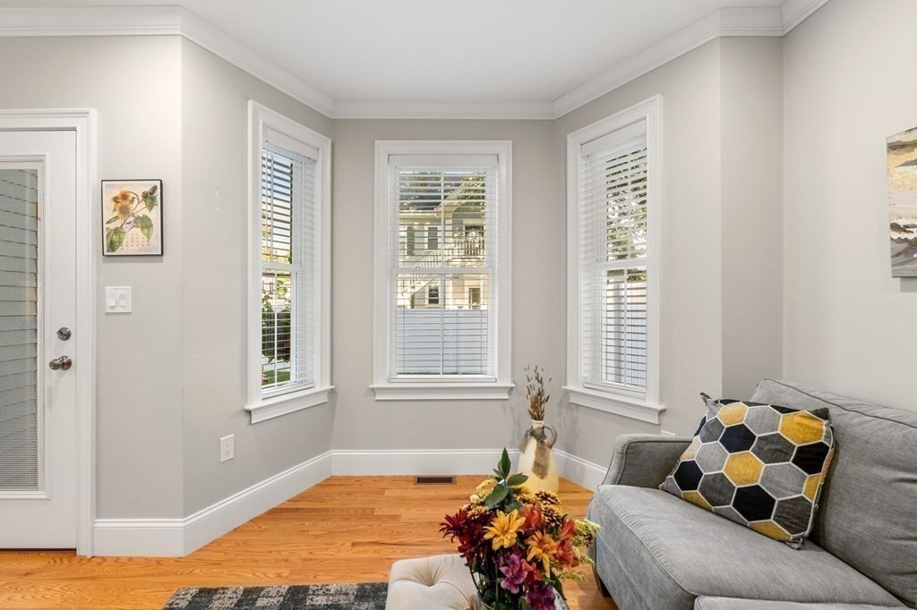 25 Cherry St # 3