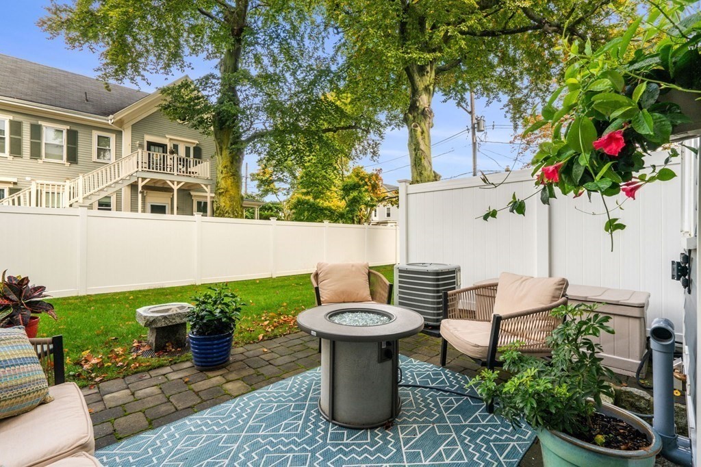 25 Cherry St # 3