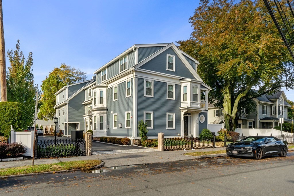 25 Cherry St # 3