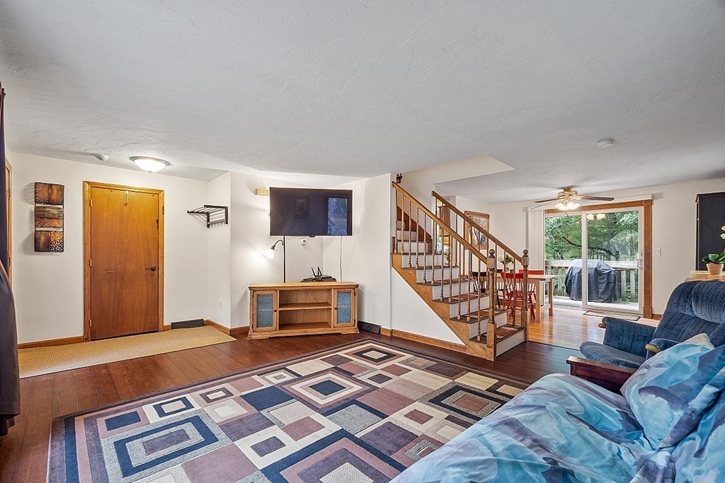 501 Cardinal Ln # 501