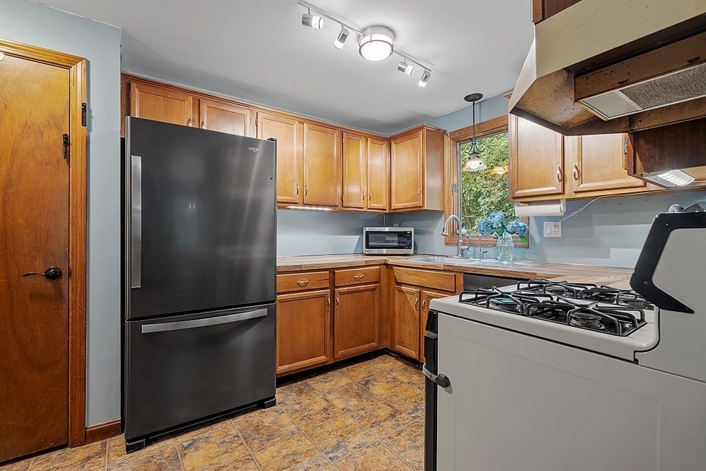 501 Cardinal Ln # 501
