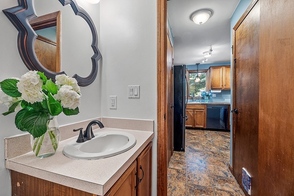 501 Cardinal Ln # 501